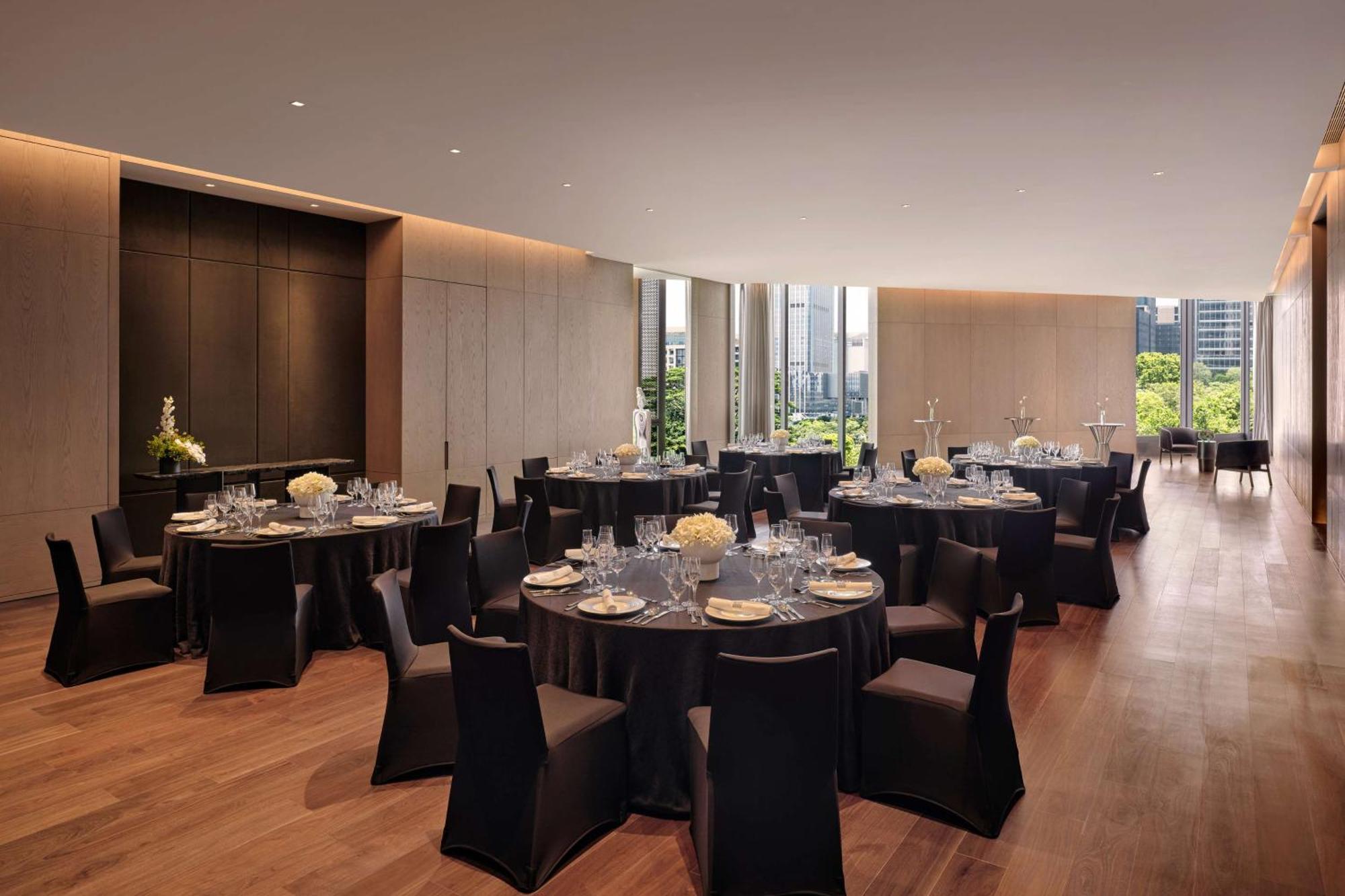 Conrad Shenzhen, The First Art Museum Hotel In Greater Bay Area With The Stunning Bay And Sunset View In The Hotel Terrace Екстер'єр фото