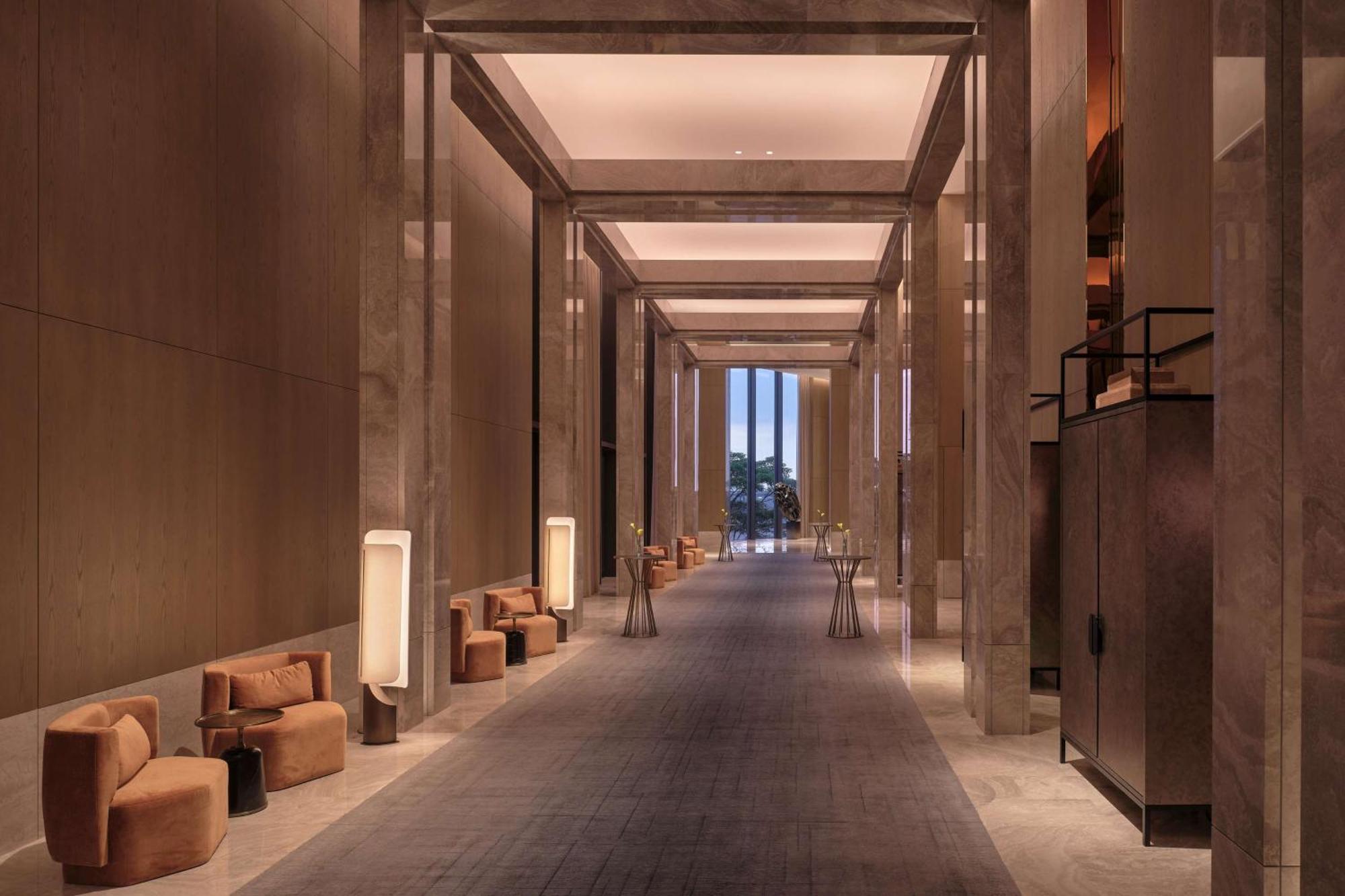 Conrad Shenzhen, The First Art Museum Hotel In Greater Bay Area With The Stunning Bay And Sunset View In The Hotel Terrace Екстер'єр фото