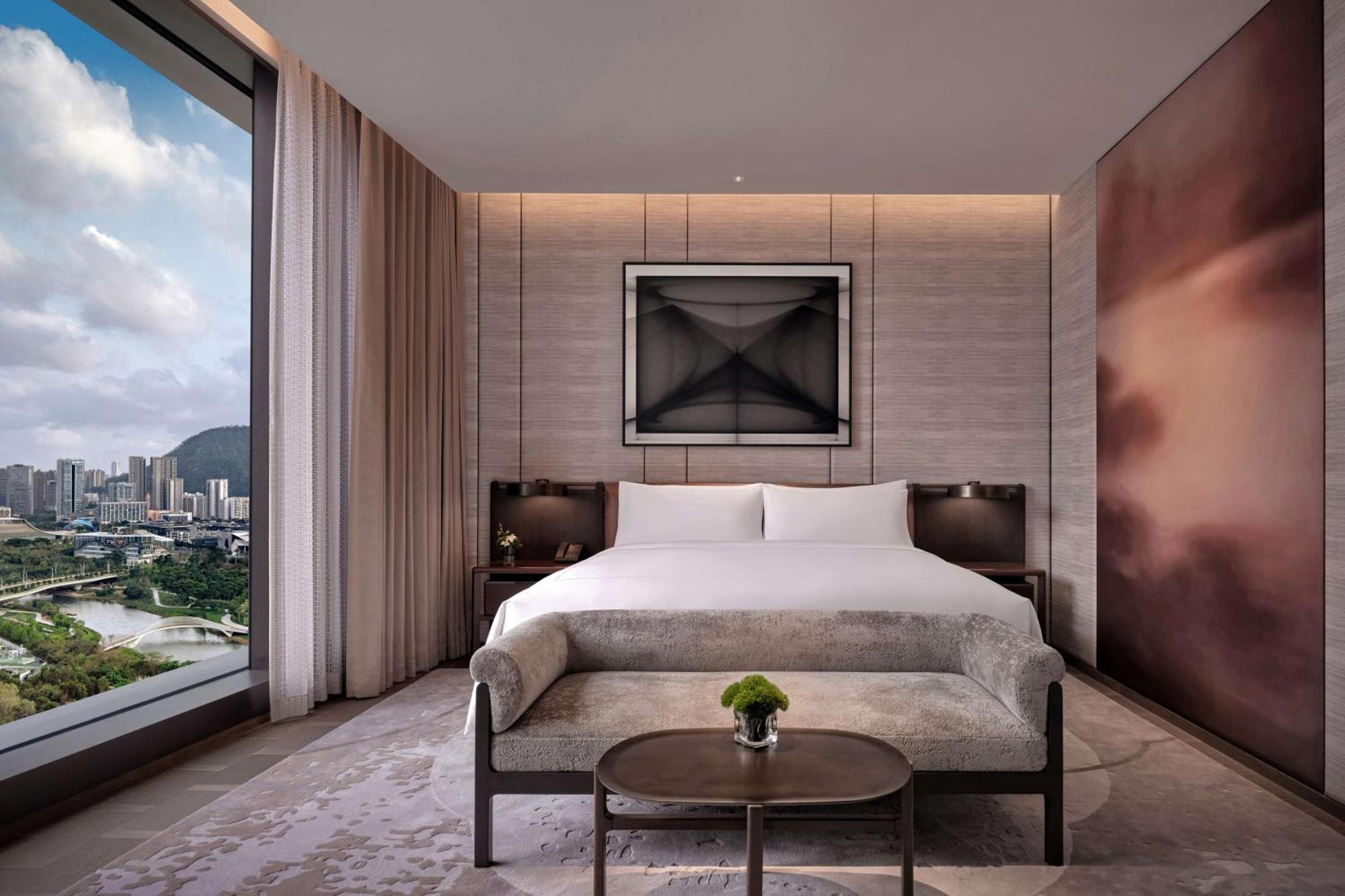 Conrad Shenzhen, The First Art Museum Hotel In Greater Bay Area With The Stunning Bay And Sunset View In The Hotel Terrace Екстер'єр фото
