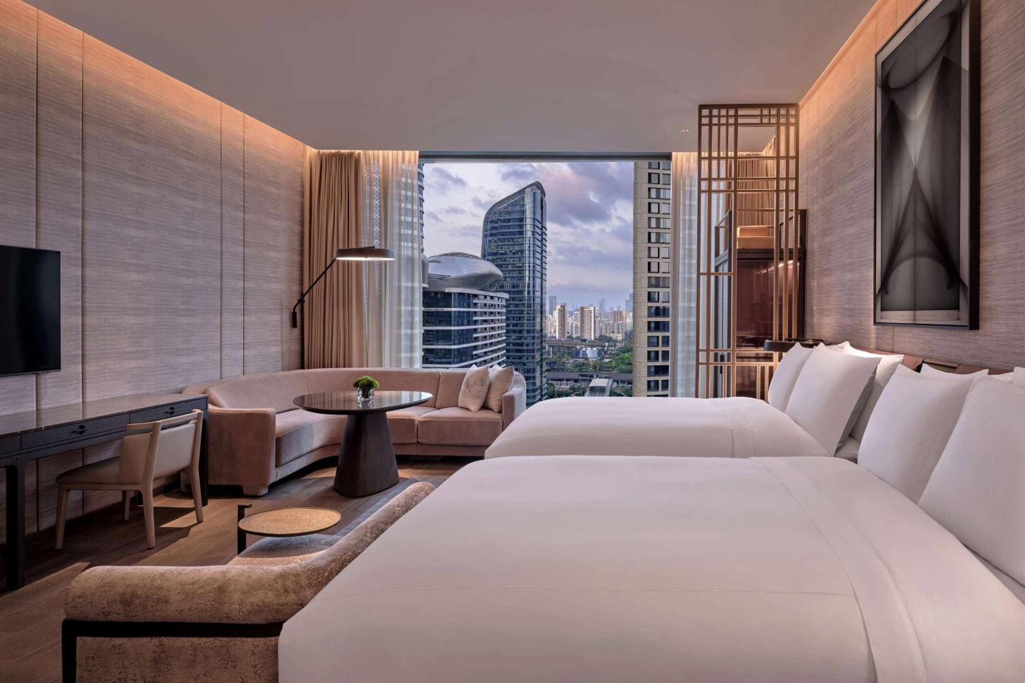 Conrad Shenzhen, The First Art Museum Hotel In Greater Bay Area With The Stunning Bay And Sunset View In The Hotel Terrace Екстер'єр фото