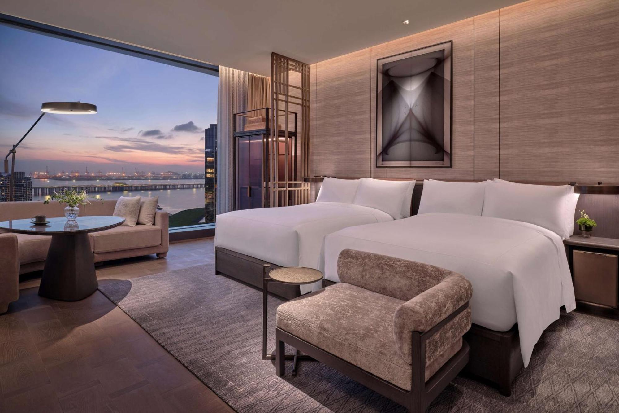 Conrad Shenzhen, The First Art Museum Hotel In Greater Bay Area With The Stunning Bay And Sunset View In The Hotel Terrace Екстер'єр фото