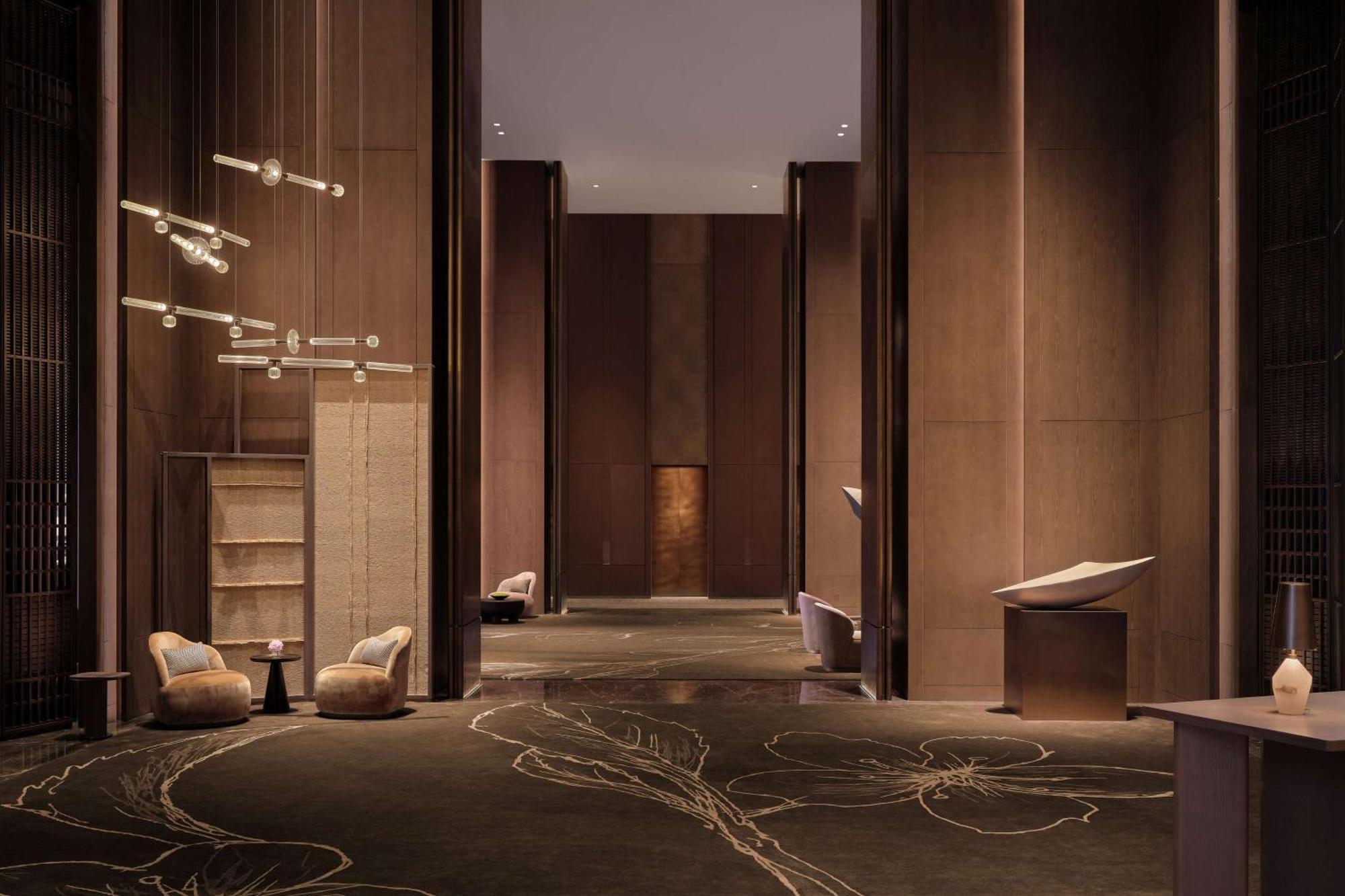 Conrad Shenzhen, The First Art Museum Hotel In Greater Bay Area With The Stunning Bay And Sunset View In The Hotel Terrace Екстер'єр фото